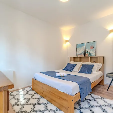 Ski-in Ski-out 2-bedroom - Rue Caron, - Olympiades *