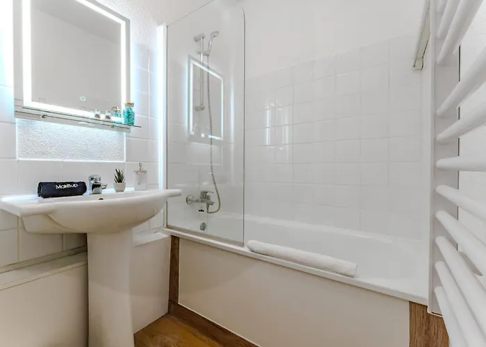 Ski-in Ski-out 2-bedroom - Rue Caron, - Olympiades Апартаменты