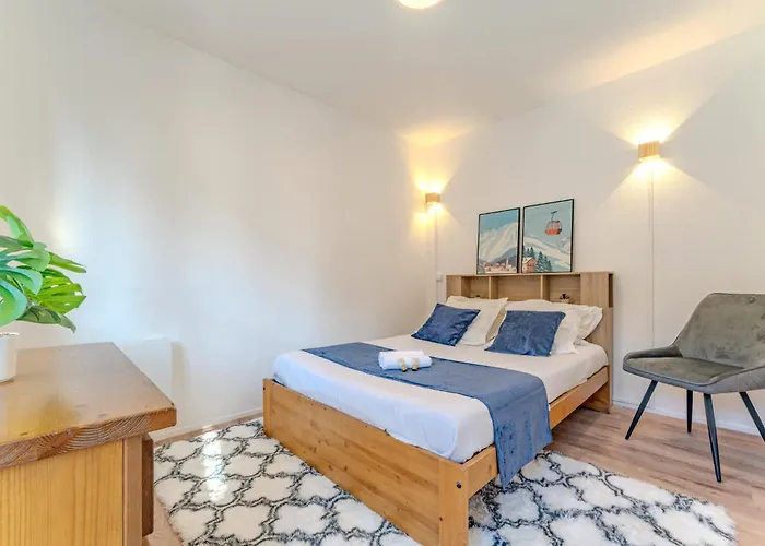 Ski-in Ski-out 2-bedroom - Rue Caron, - Olympiades *